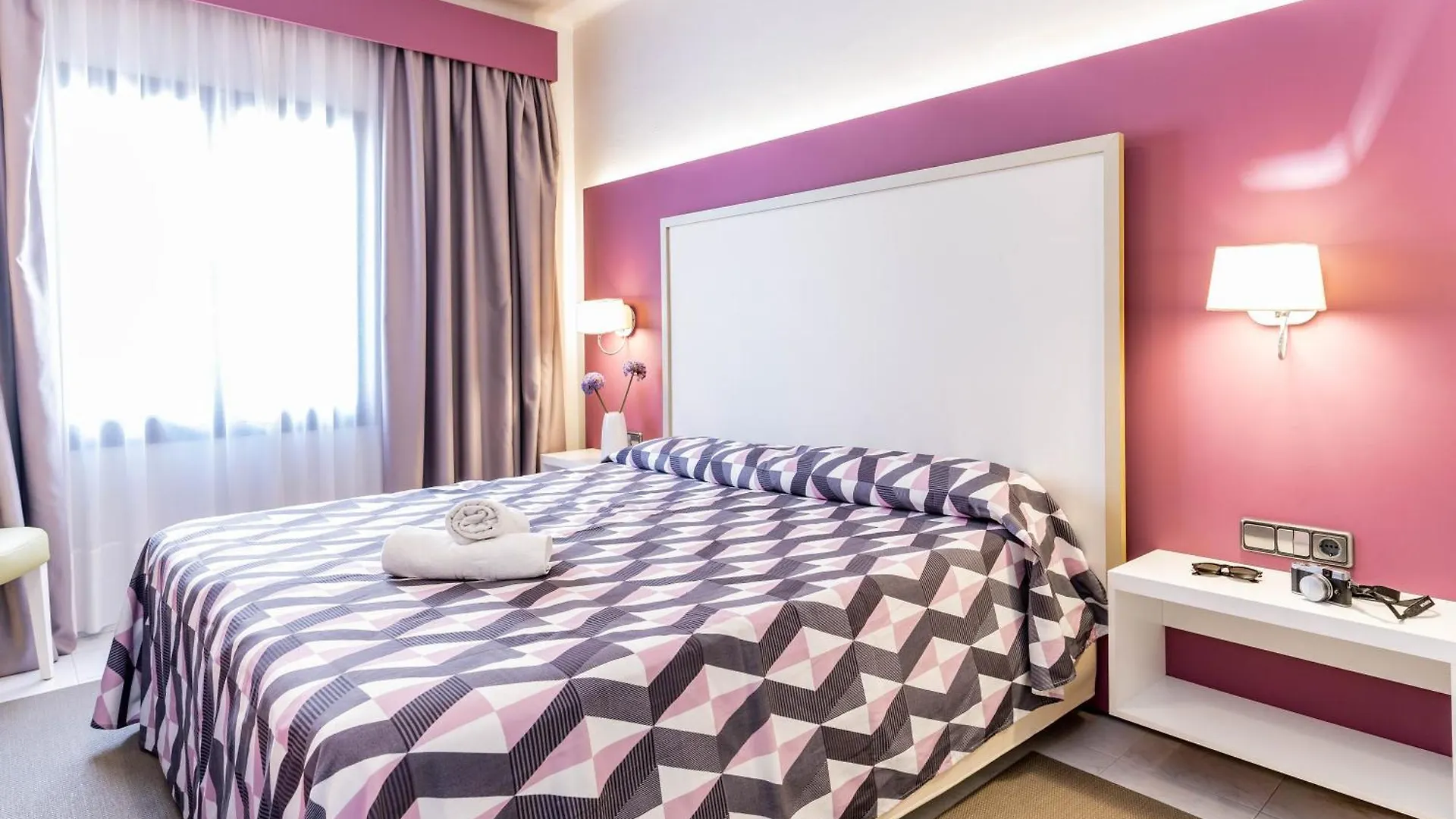 The Purple Hotel - Adults Only San Antonio  San Antonio (Ibiza)