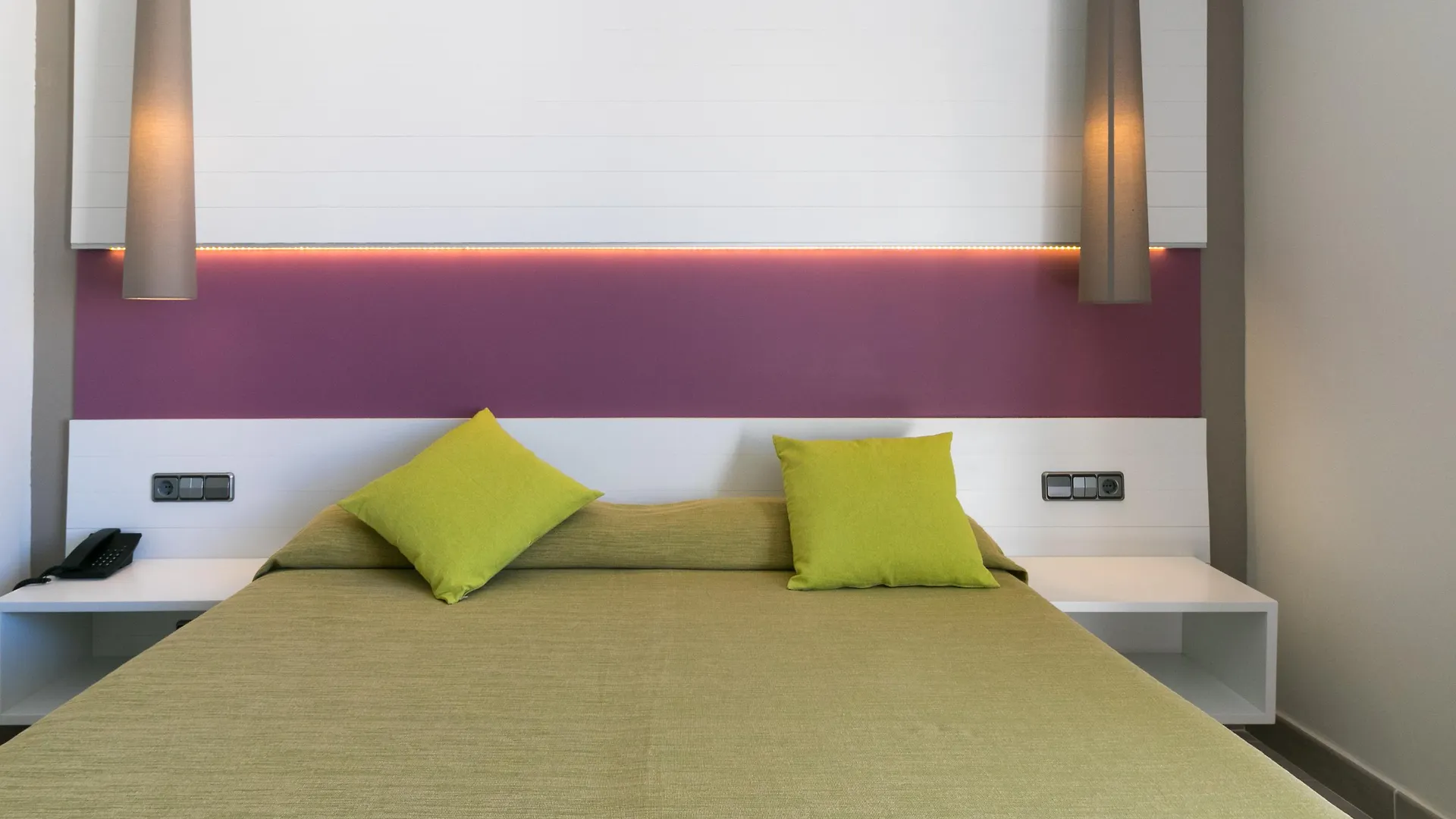 The Purple Hotel - Adults Only Sant Antoni de Portmany